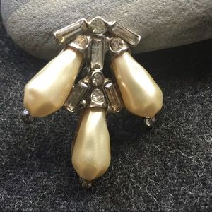 Vintage Silver, Pearl Rhinestone Accent Brooch Pin